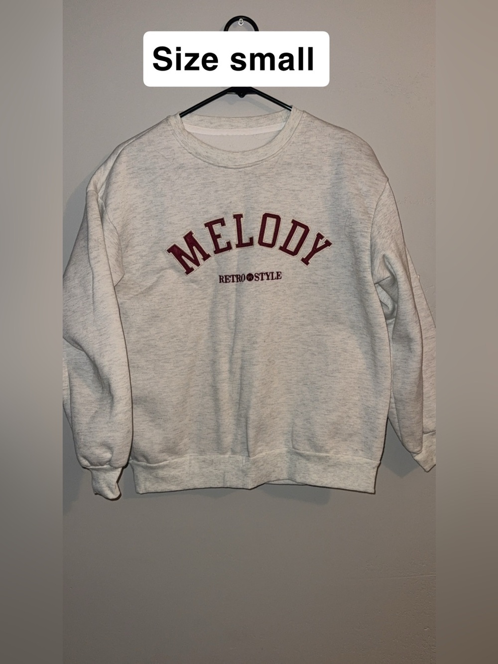 Melody Retro Style Crewneck Sweatshirt - Light Heather Gray